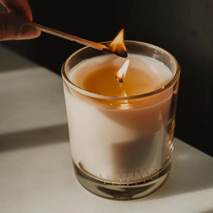 Smoked Wood & Amber Signature Candle