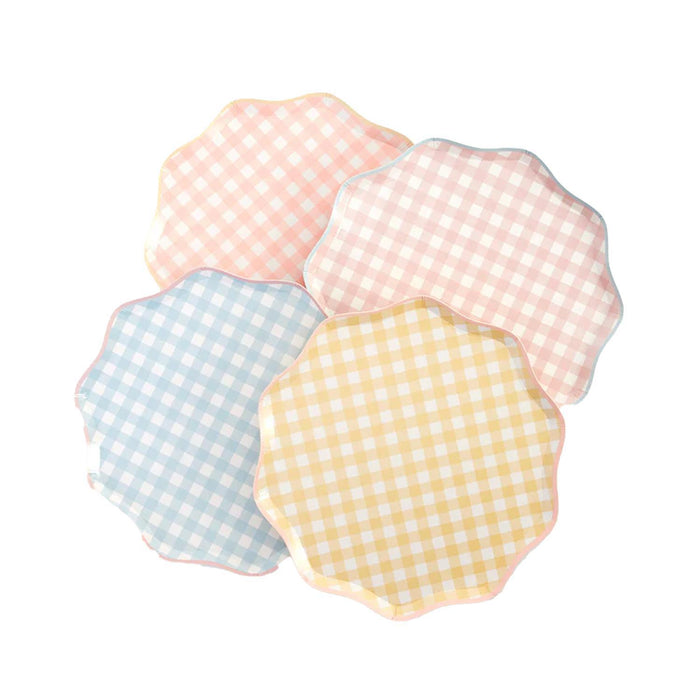 Gingham Scalloped Plates